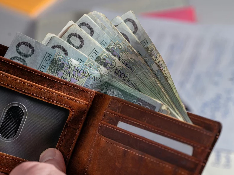 Miniatura: ZUS przyspiesza z wypłatami. Marcowe...