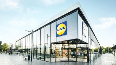 Miniatura: Lidl otwiera 7 nowych sklepów jednego...