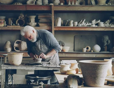 Miniatura: Żyć nie umierać. Pracujący emeryt może...