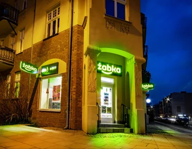 Miniatura: Krawcowa w Żabce? Popularna sieć znów...