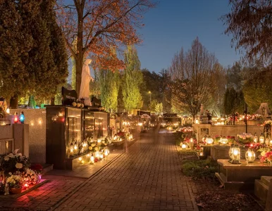 Miniatura: Te znicze to tegoroczny hit. Święcą nawet...