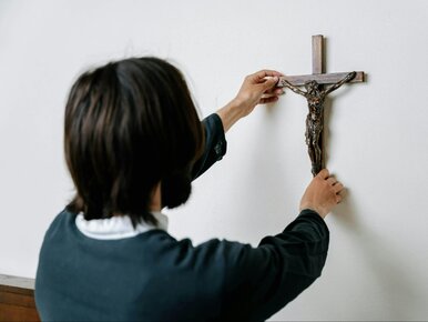 Miniatura: Bez kopert. Niektóre parafie zmieniły...