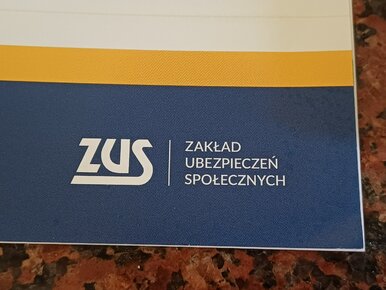Miniatura: Pilny wniosek do ZUS. W grze dłuższy urlop...