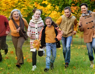 Miniatura: ZUS wypłaca prawie 1900 zł miesięcznie....