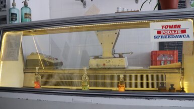 Miniatura: Karnawałowe szaleństwa PRL-u. Na stołach...