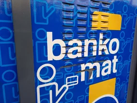 Miniatura: Odwracanie uwagi pod bankomatem. Perfidne...