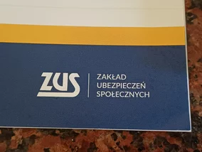 Miniatura: Pilny wniosek do ZUS. W grze dłuższy urlop...