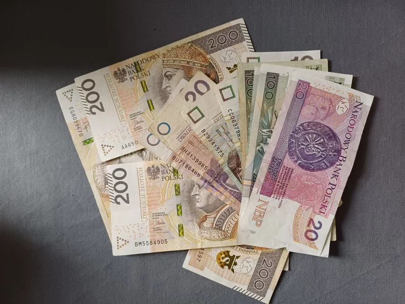 Miniatura: Rozstanie z gotówką w ZUS. Chcesz, to sam...