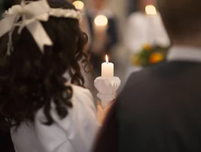 Miniatura: Gruba koperta na pierwszą komunię. Ile...