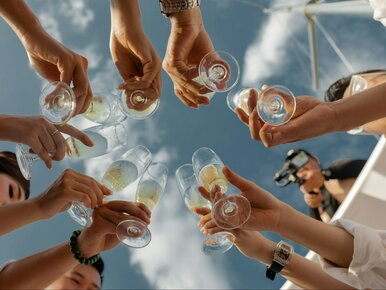 Miniatura: Alkohol i papierosy nie dla seniorów....