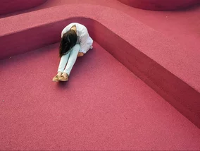 Miniatura: Polacy nie radzą sobie z drożyzną. Coraz...