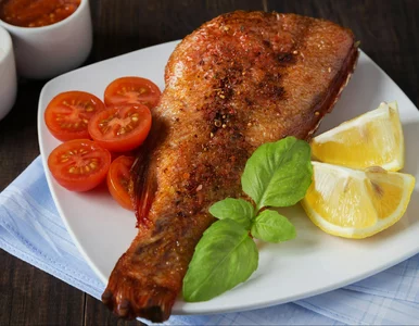 Miniatura: Cenniki nadmorskich restauracji. Mocno...