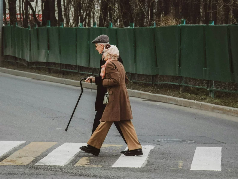 Miniatura: Nowe tablice dalszego trwania życia....